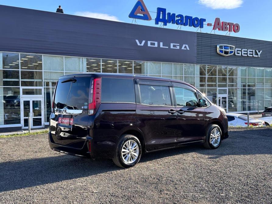 Toyota Noah III (R80) Набережные Челны  - изображение 8