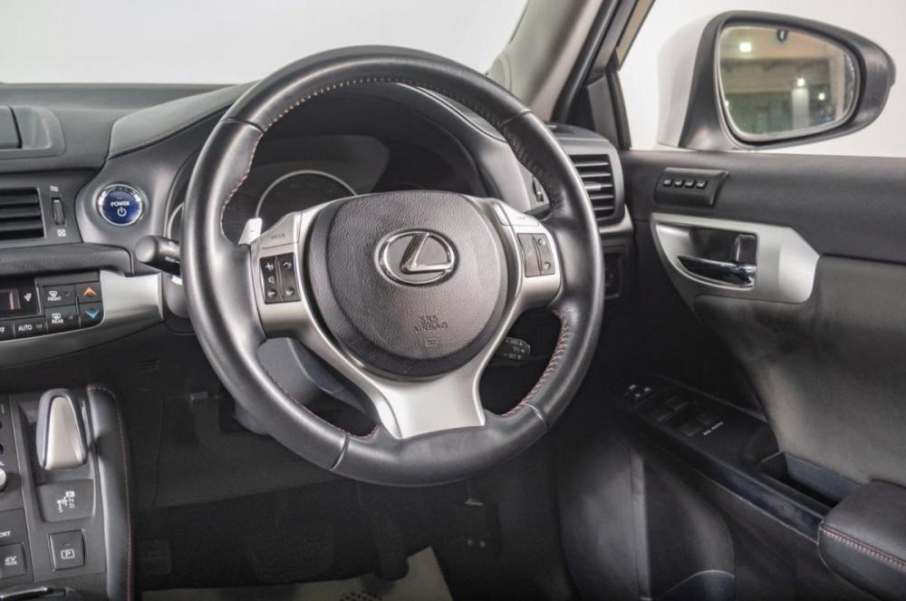 Lexus CT I Томск  - изображение 10