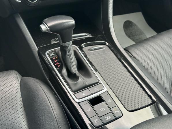 Kia Optima IV Рестайлинг с пробегом 2018 года, цена 1 950 000 рублей, 107253 км, седан, Автокод Объявления