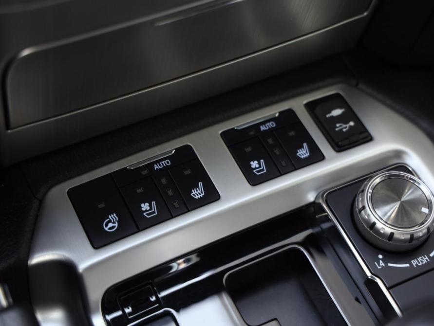 Toyota Land Cruiser 200 Series Рестайлинг 2 Санкт-Петербург  - изображение 20