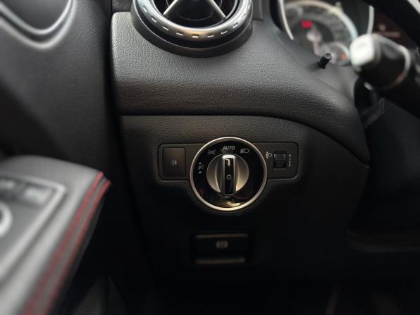 Mercedes-Benz GLA I (X156) с пробегом 2015 года, цена 2 115 000 рублей, 177393 км, внедорожник, Автокод Объявления
