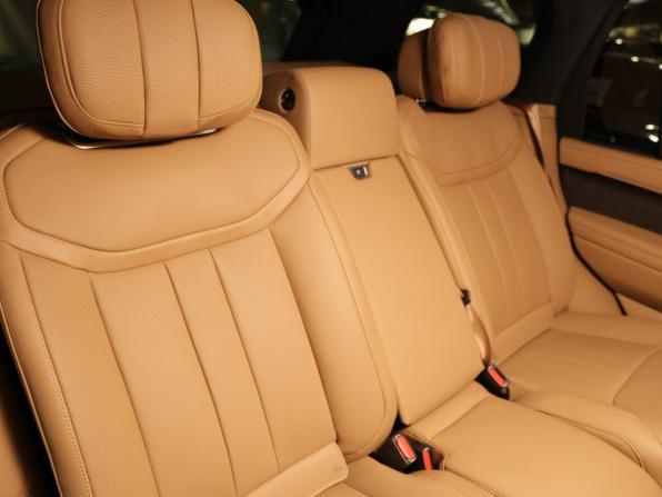 Land Rover Range Rover V с пробегом 2025 года, цена 23 200 000 рублей, 1500 км, внедорожник, Автокод Объявления