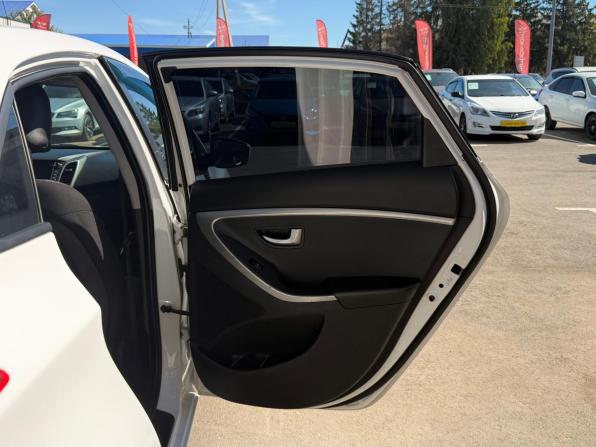 Hyundai i30 II с пробегом 2014 года, цена 1 050 000 рублей, 153976 км, хэтчбек, Автокод Объявления