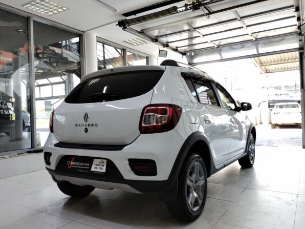 Renault Sandero II Рестайлинг с пробегом 2019 года, цена 1 180 000 рублей, 104986 км, хэтчбек, Автокод Объявления