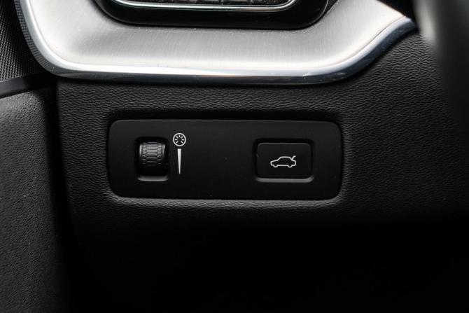Volvo XC60 II с пробегом 2019 года, цена 3 995 000 рублей, 75161 км, внедорожник, Автокод Объявления