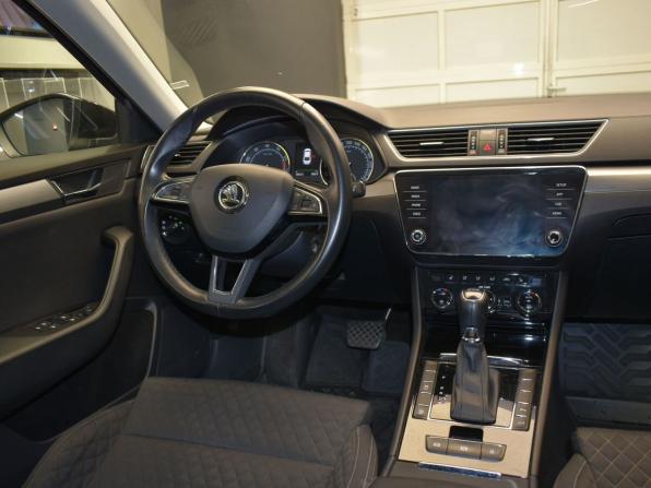 Skoda Superb III с пробегом 2017 года, цена 1 950 000 рублей, 169212 км, лифтбек, Автокод Объявления