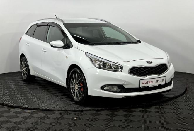 Kia Ceed II с пробегом 2014 года, цена 990 000 рублей, 205442 км, универсал, Автокод Объявления