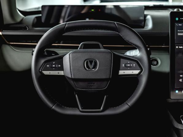 Changan Lamore с пробегом 2024 года, цена 2 650 000 рублей, 19 км, седан, Автокод Объявления