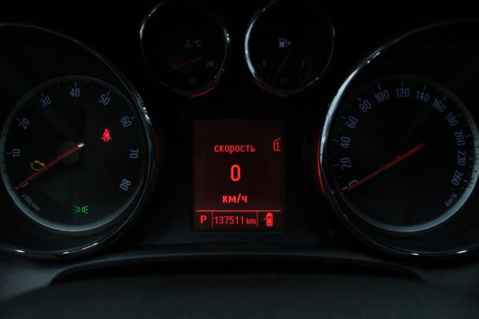 Opel Astra J Рестайлинг с пробегом 2012 года, цена 999 000 рублей, 137469 км, хэтчбек, Автокод Объявления