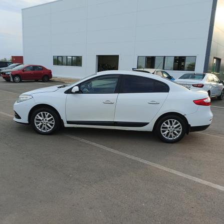 Renault Fluence I Рестайлинг с пробегом 2014 года, цена 630 000 рублей, 165761 км, седан, Автокод Объявления