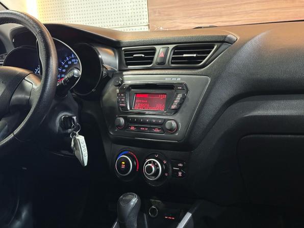 Kia Rio III с пробегом 2012 года, цена 799 000 рублей, 276000 км, седан, Автокод Объявления