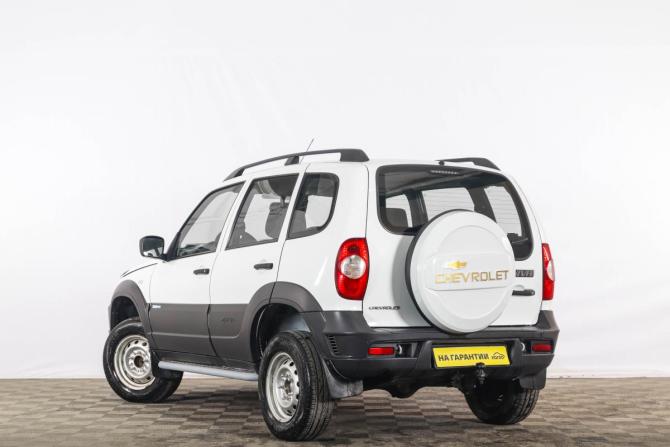 Chevrolet Niva I Рестайлинг с пробегом 2016 года, цена 659 000 рублей, 191808 км, внедорожник, Автокод Объявления