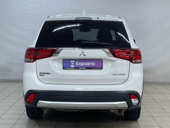 Mitsubishi Outlander III Рестайлинг 2 с пробегом 2017 года, цена 1 499 000 рублей, 179759 км, внедорожник, Автокод Объявления