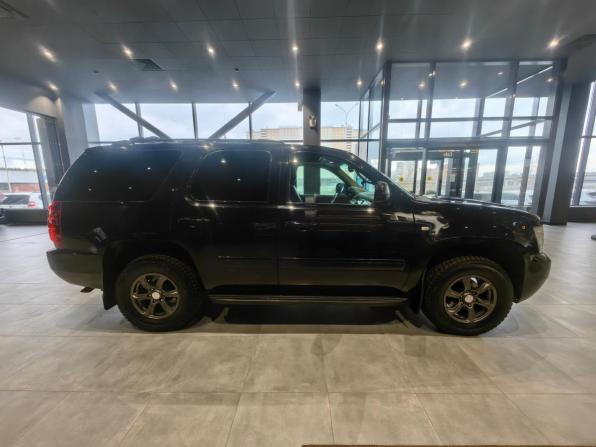 Chevrolet Tahoe III с пробегом 2011 года, цена 1 550 000 рублей, 331507 км, внедорожник, Автокод Объявления
