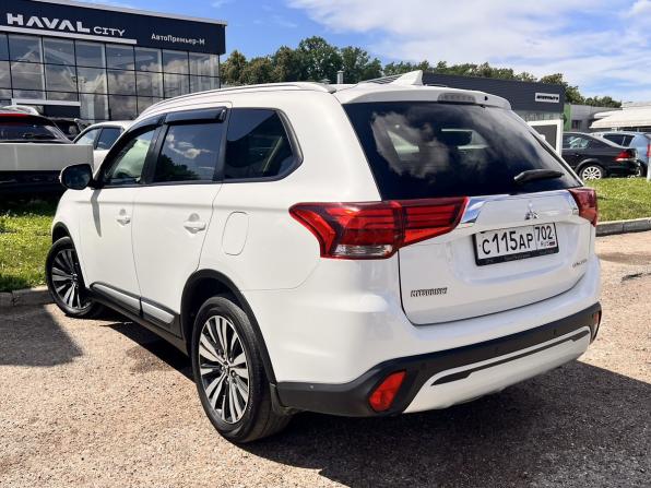 Mitsubishi Outlander III Рестайлинг 3 с пробегом 2019 года, цена 1 890 000 рублей, 198997 км, внедорожник, Автокод Объявления