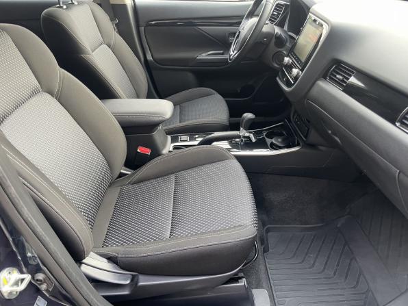 Mitsubishi Outlander III Рестайлинг 3 с пробегом 2022 года, цена 2 699 000 рублей, 16270 км, внедорожник, Автокод Объявления