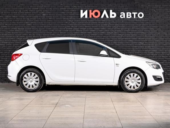 Opel Astra J Рестайлинг с пробегом 2014 года, цена 946 000 рублей, 102517 км, хэтчбек, Автокод Объявления
