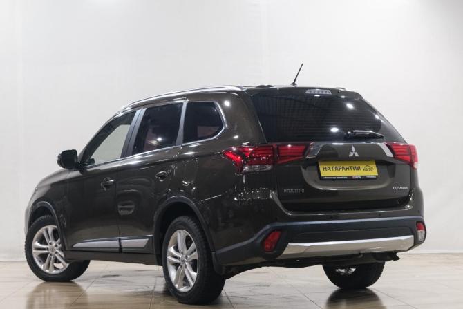 Mitsubishi Outlander III Рестайлинг 2 с пробегом 2015 года, цена 1 599 000 рублей, 166000 км, внедорожник, Автокод Объявления