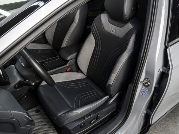 Volkswagen ID.4 с пробегом 2023 года, цена 3 649 000 рублей, 20996 км, внедорожник, Автокод Объявления