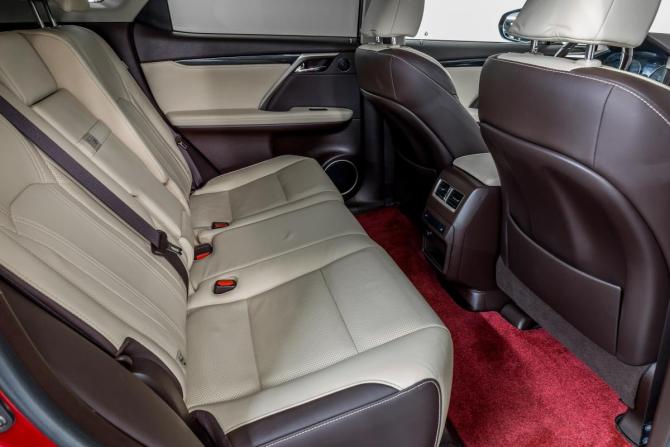 Lexus RX IV с пробегом 2018 года, цена 3 980 000 рублей, 105872 км, внедорожник, Автокод Объявления