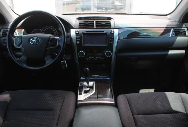 Toyota Camry VII (XV50) Рестайлинг с пробегом 2014 года, цена 2 215 000 рублей, 136663 км, седан, Автокод Объявления
