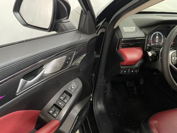 Haval Jolion I с пробегом 2024 года, цена 2 050 000 рублей, 65013 км, внедорожник, Автокод Объявления