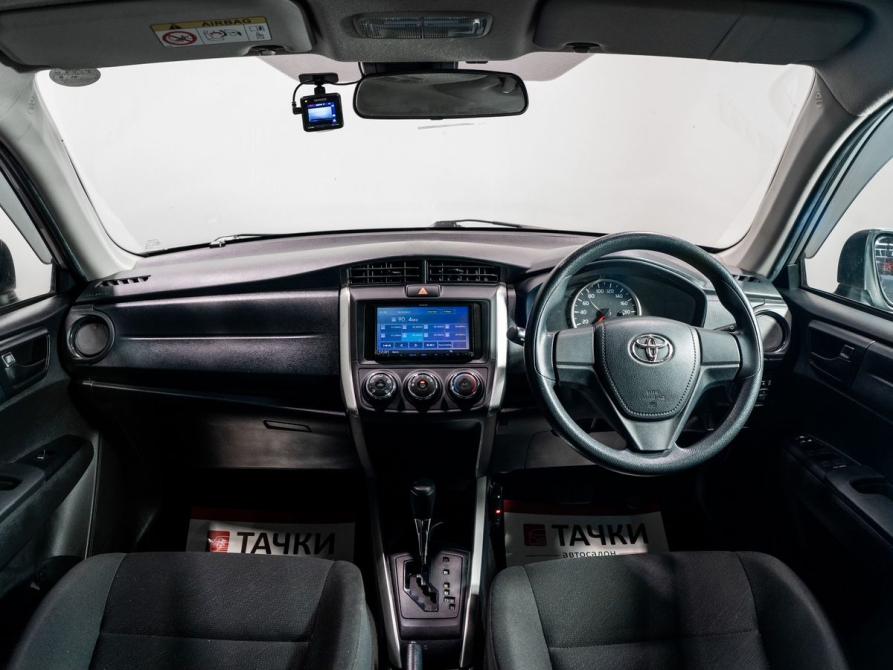 Toyota Corolla XI (E160 E170) Рестайлинг 2 Чита  - изображение 7