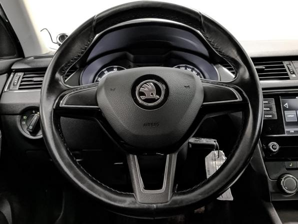Skoda Octavia III (A7) Рестайлинг с пробегом 2019 года, цена 1 185 000 рублей, 171353 км, лифтбек, Автокод Объявления