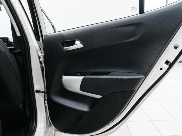 Kia Picanto III с пробегом 2017 года, цена 1 199 000 рублей, 58670 км, хэтчбек, Автокод Объявления