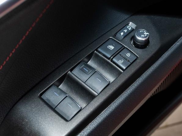 Toyota Camry VIII (XV70) Рестайлинг с пробегом 2021 года, цена 3 400 000 рублей, 114980 км, седан, Автокод Объявления