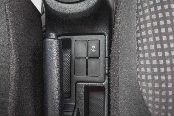 Toyota Vitz III (XP130) Рестайлинг с пробегом 2015 года, цена 849 000 рублей, 102000 км, хэтчбек, Автокод Объявления