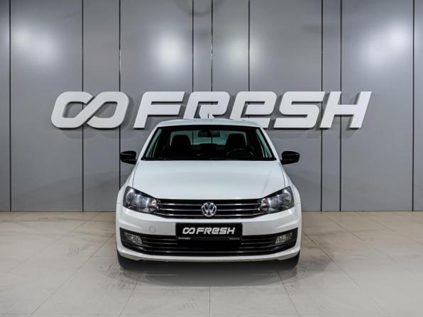 Volkswagen Polo V Рестайлинг с пробегом 2019 года, цена 1 429 000 рублей, 50520 км, седан, Автокод Объявления