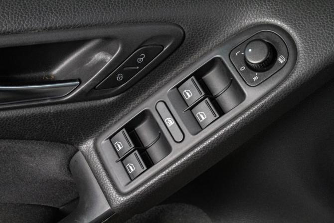 Volkswagen Golf VI с пробегом 2012 года, цена 1 289 000 рублей, 169012 км, хэтчбек, Автокод Объявления