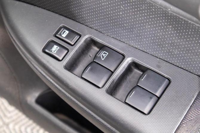Nissan Note I с пробегом 2005 года, цена 349 000 рублей, 318000 км, хэтчбек, Автокод Объявления