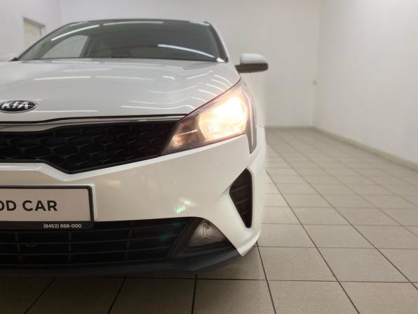Kia Rio IV Рестайлинг с пробегом 2021 года, цена 1 555 000 рублей, 96907 км, седан, Автокод Объявления