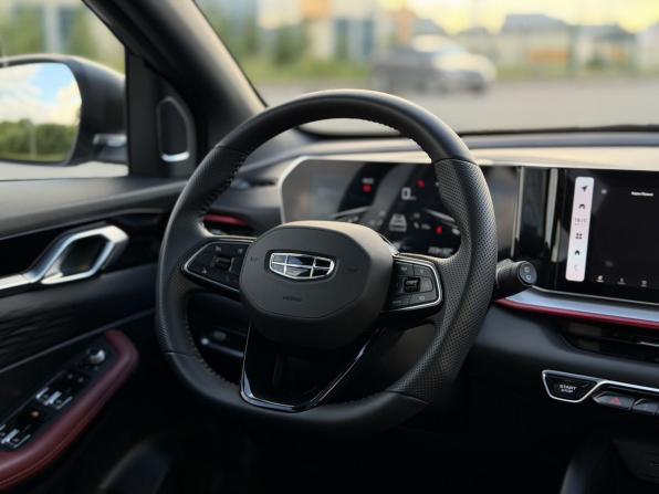 Geely Coolray I Рестайлинг с пробегом 2023 года, цена 2 100 000 рублей, 28880 км, внедорожник, Автокод Объявления
