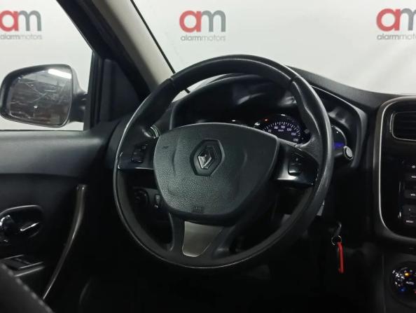Renault Sandero II с пробегом 2017 года, цена 949 000 рублей, 95000 км, хэтчбек, Автокод Объявления