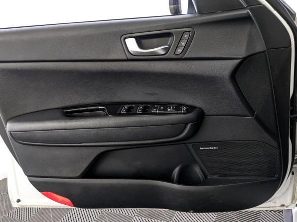 Kia Optima IV Рестайлинг с пробегом 2018 года, цена 2 070 000 рублей, 127244 км, седан, Автокод Объявления