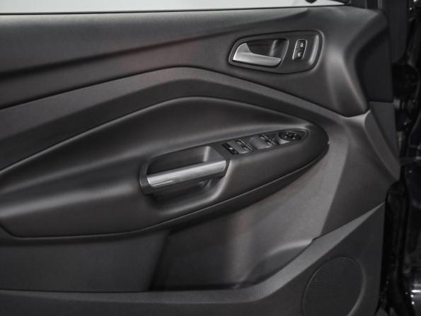 Ford Kuga II Рестайлинг с пробегом 2018 года, цена 1 899 000 рублей, 60796 км, внедорожник, Автокод Объявления