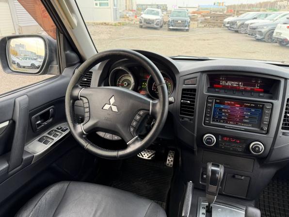 Mitsubishi Pajero IV Рестайлинг 1 с пробегом 2011 года, цена 1 495 000 рублей, 295200 км, внедорожник, Автокод Объявления
