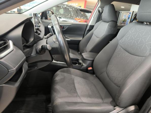 Toyota RAV4 V (XA50) с пробегом 2021 года, цена 2 650 000 рублей, 112318 км, внедорожник, Автокод Объявления