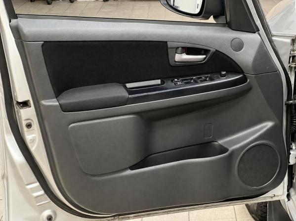 Suzuki SX4 I (Classic) Рестайлинг с пробегом 2010 года, цена 590 500 рублей, 224296 км, седан, Автокод Объявления