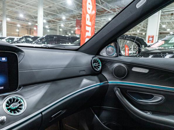 Mercedes-Benz E-Класс V (W213 S213 C238) Рестайлинг с пробегом 2021 года, цена 4 099 700 рублей, 86137 км, седан, Автокод Объявления