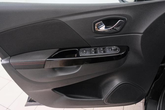 Renault Kaptur I с пробегом 2018 года, цена 1 459 000 рублей, 123326 км, внедорожник, Автокод Объявления