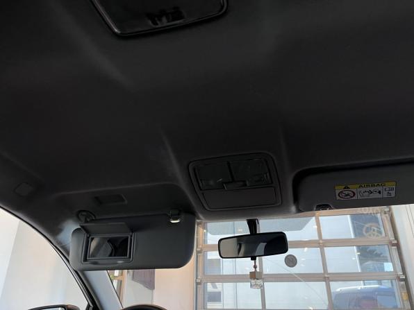 Toyota Corolla XI (E160 E170 E180) Рестайлинг 1 с пробегом 2016 года, цена 1 320 000 рублей, 220679 км, седан, Автокод Объявления