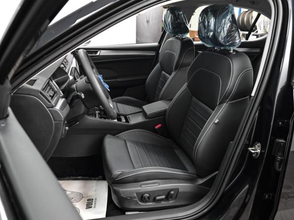 Skoda Superb III Рестайлинг с пробегом 2025 года, цена 3 599 000 рублей, 44 км, лифтбек, Автокод Объявления