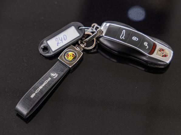 Porsche Panamera I с пробегом 2012 года, цена 3 378 000 рублей, 181149 км, лифтбек, Автокод Объявления