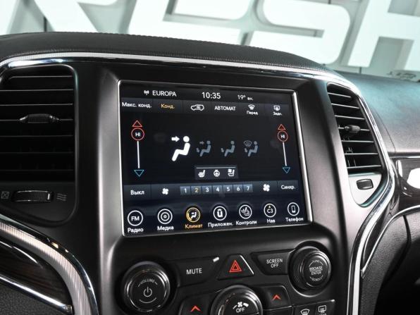 Jeep Grand Cherokee IV (WK2) Рестайлинг с пробегом 2018 года, цена 5 299 000 рублей, 47071 км, внедорожник, Автокод Объявления