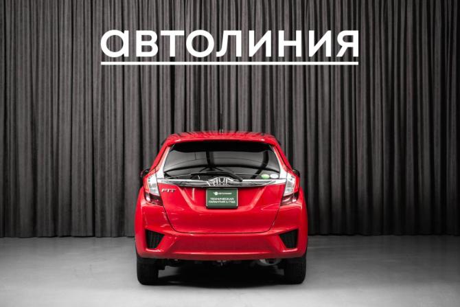 Honda Fit III с пробегом 2016 года, цена 970 000 рублей, 124000 км, хэтчбек, Автокод Объявления