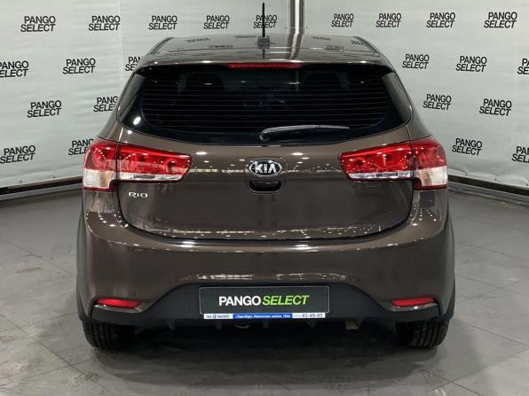 Kia Rio III Рестайлинг с пробегом 2017 года, цена 1 109 000 рублей, 104000 км, хэтчбек, Автокод Объявления